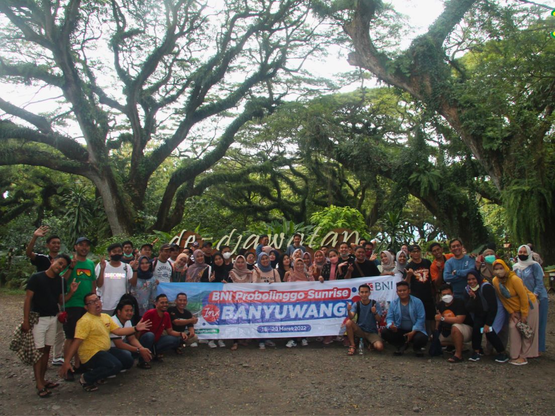 MENJELAJAHI BATAS ANTARA BANYUWANGI & SITUBONDO THE LITTLE AFRICA VAN JAVA